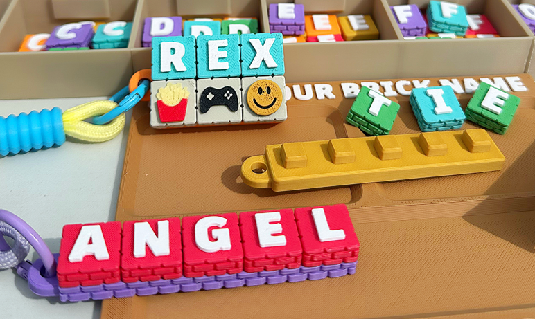 Colourful custom 3D-printed names